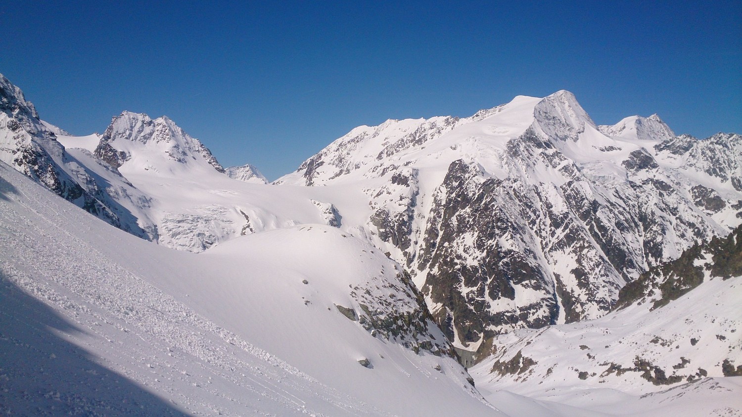 Face N du Petit Mont Collon tellement blanche !