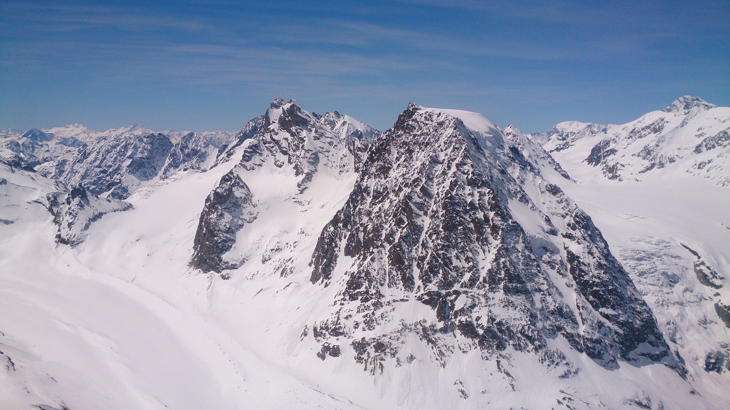 Mont Collon et son chapeau