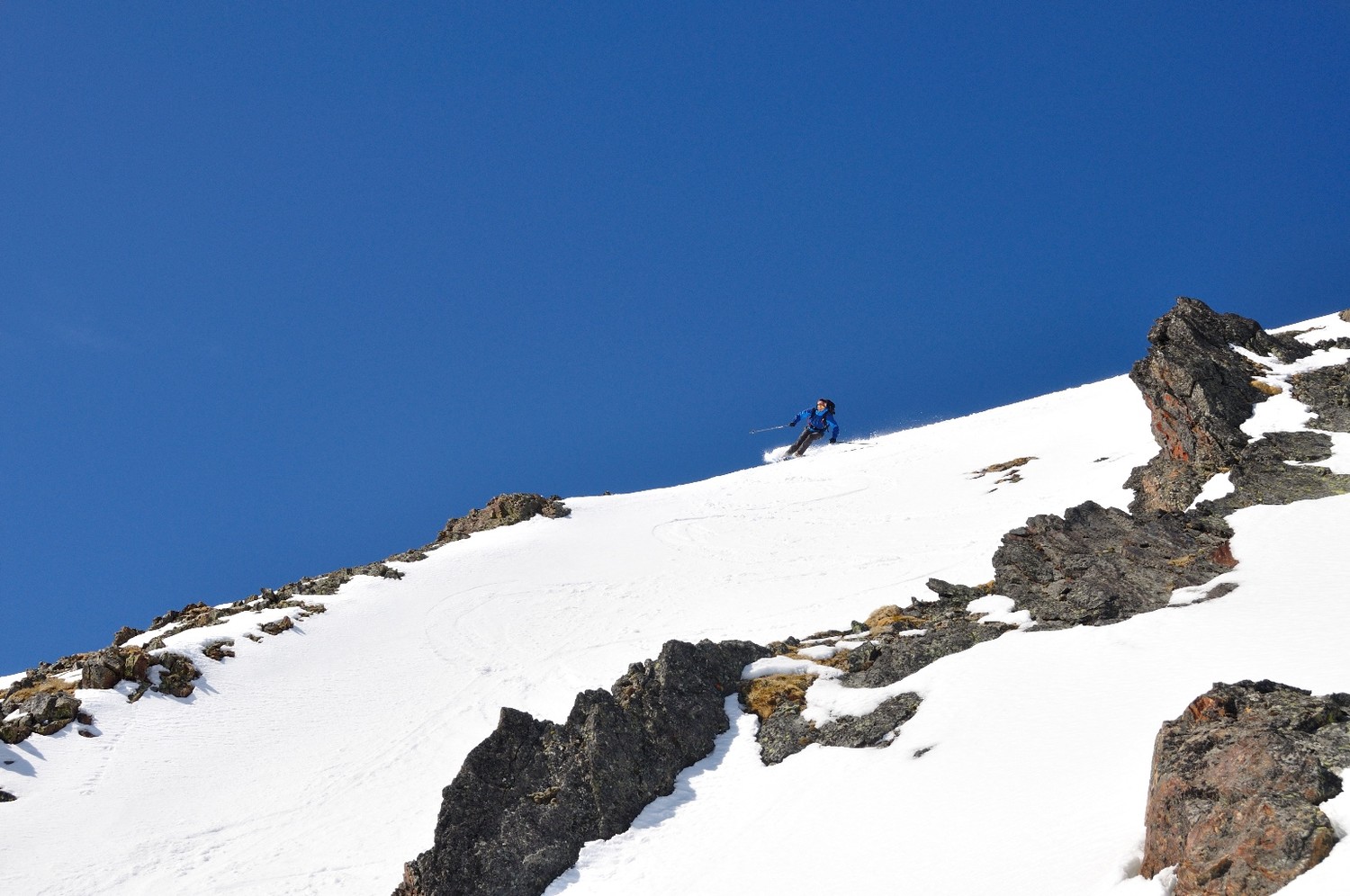 Très bon ski de printemps sur Estaragne