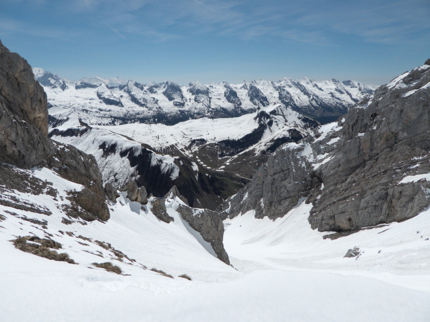 Les combes des Aravis depuis le col du Rasoir