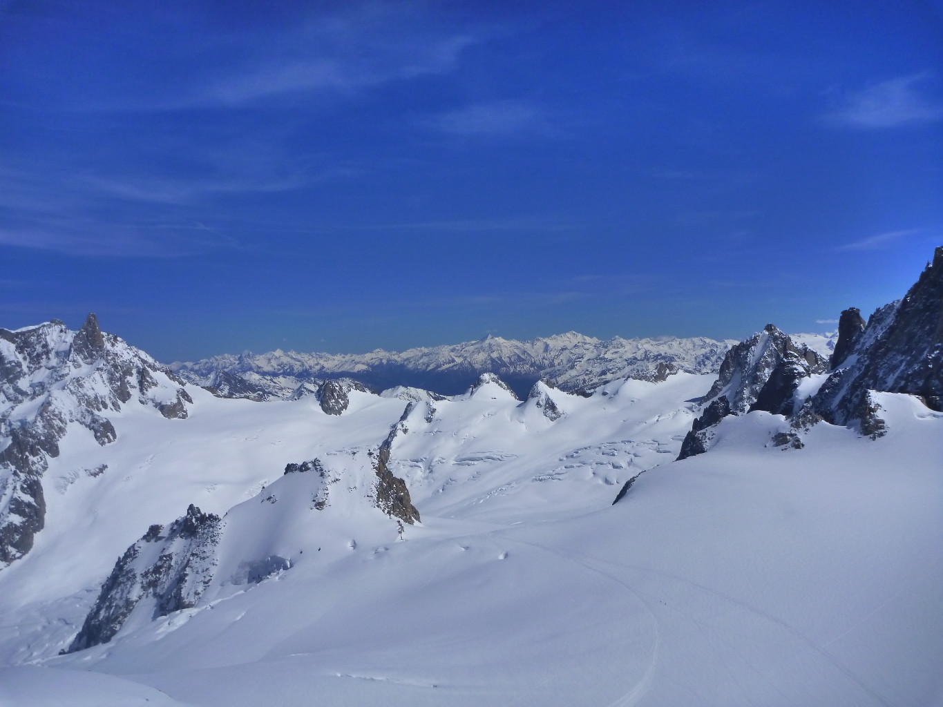 Conditions vers la Tour Ronde, les Aiguilles d'Entrèves, les Aiguilles Marbrées, la Dent du Géant...