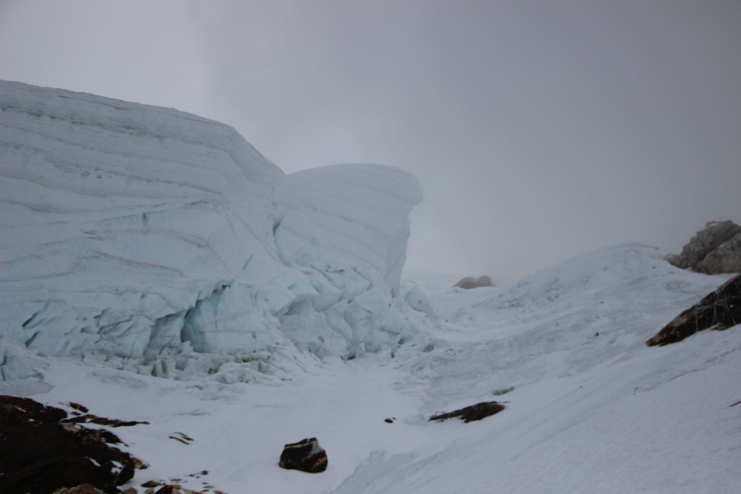 Ama Dablam May 8, 2016 : sous le sérac du Dablam