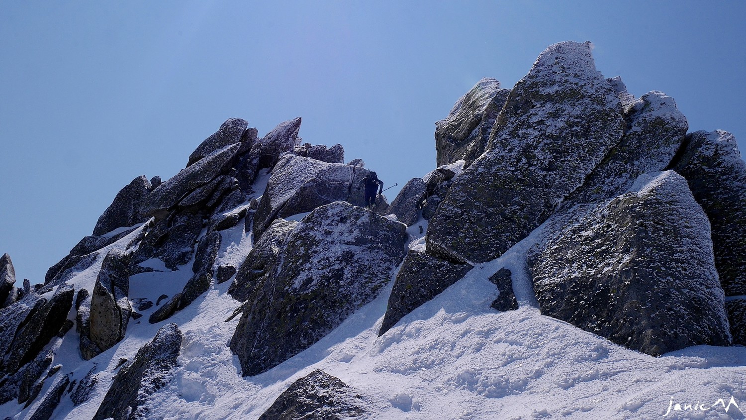 Les rochers verglacés