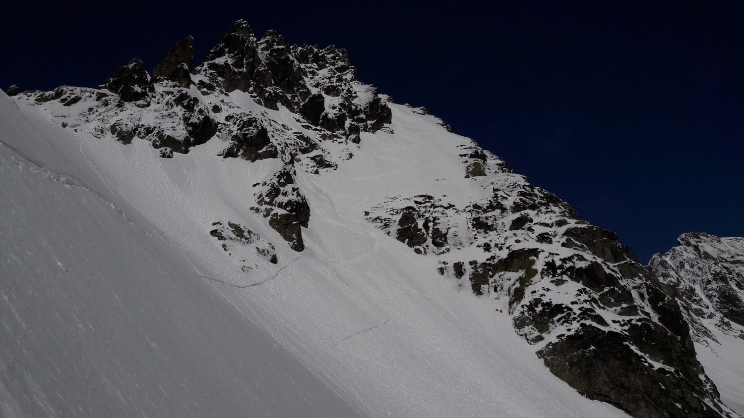 Le petit couloir E de la Pointe Minimin, après la descente