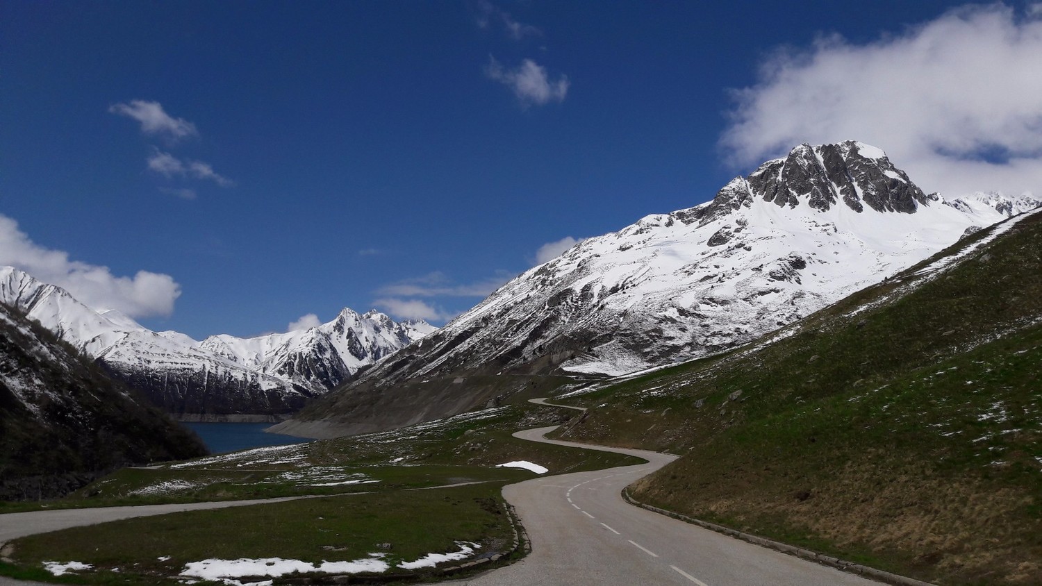 Vue globale et paysages contrastés