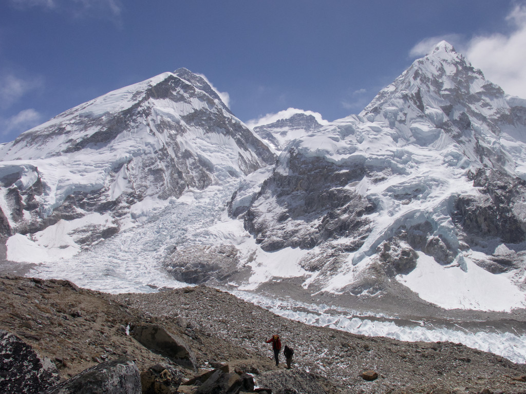 Vue depuis le camp de base du Pumori, une alternative intéressante au Kalapatar. A peu près la même altitude mais une meilleure vue sur le Lhotse