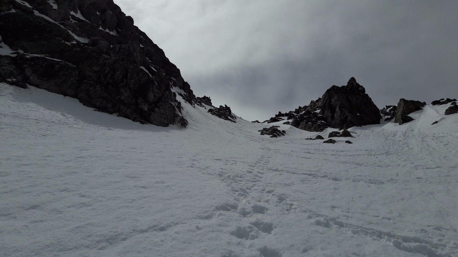 Virages dans le tiers supérieur du couloir NE occidental