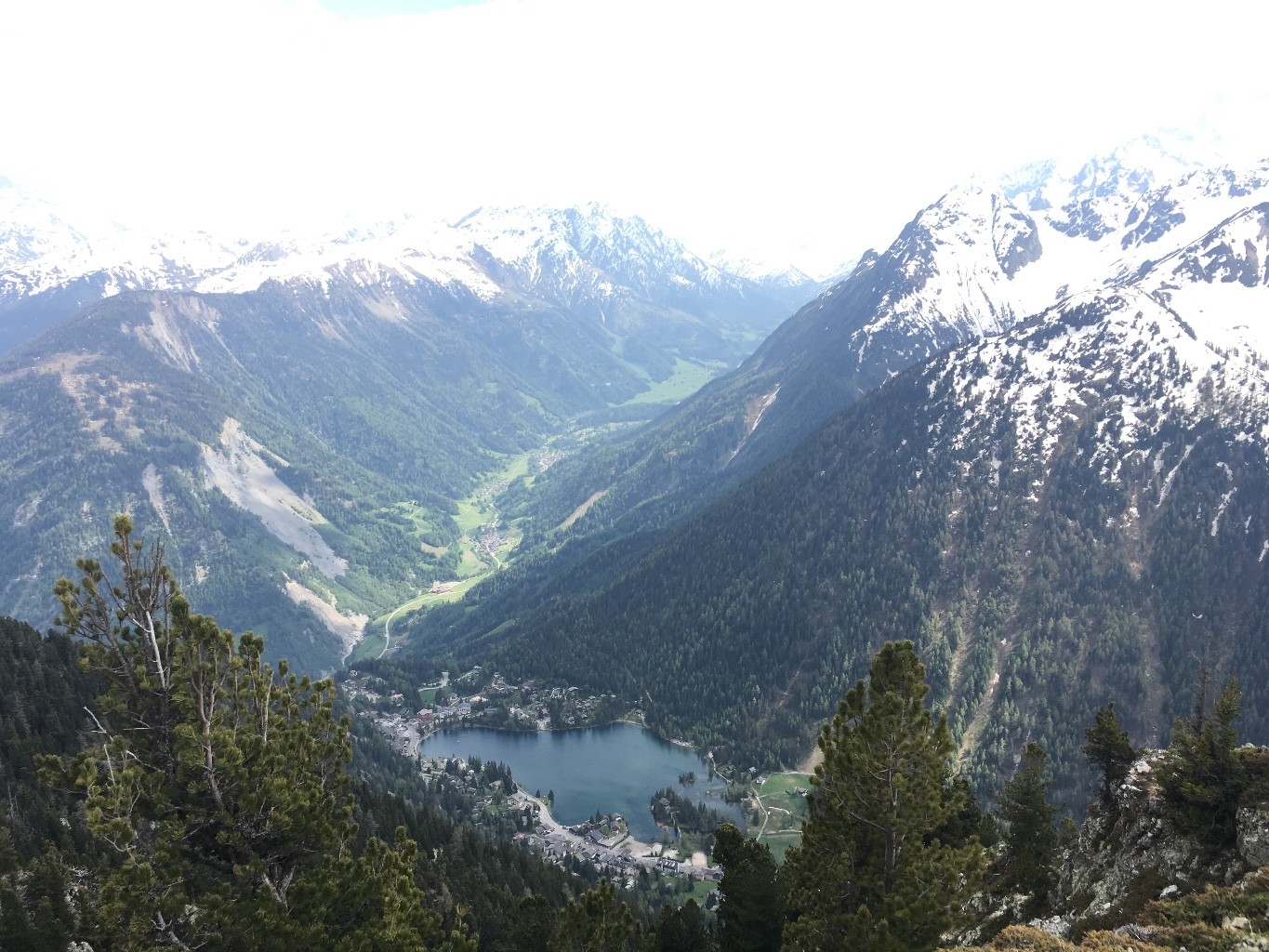 Vue sur le lac