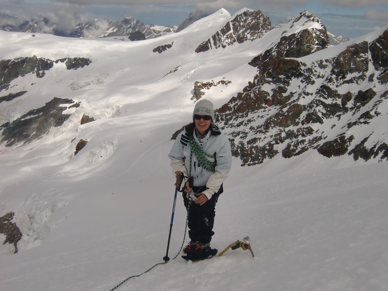Derrière Anne-Maie l'itinéraire pour remontée au Klein Matterhorn