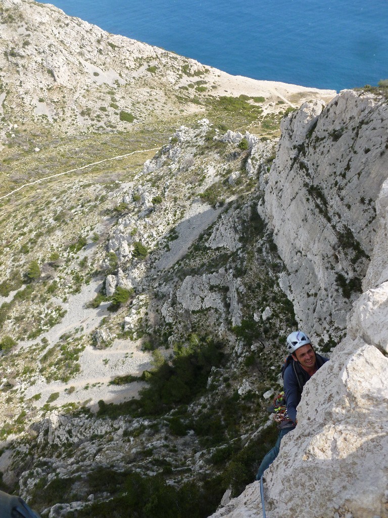 Emmanuel arrivant à R5