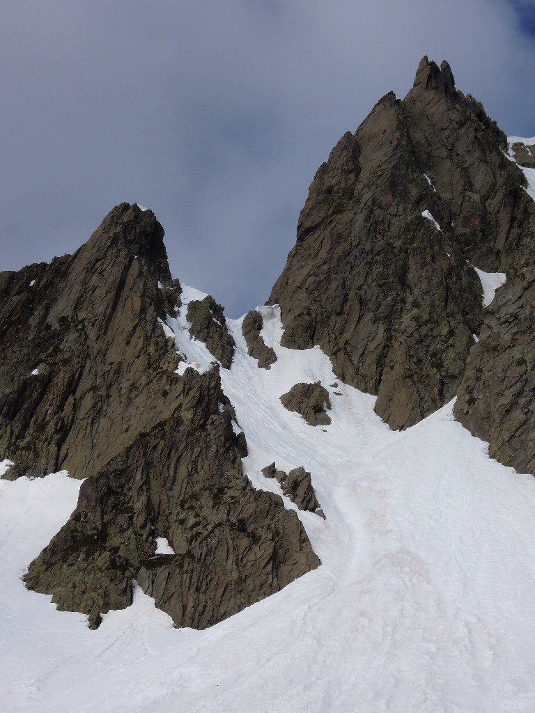 1er objectif du jour: couloir NE du Toit