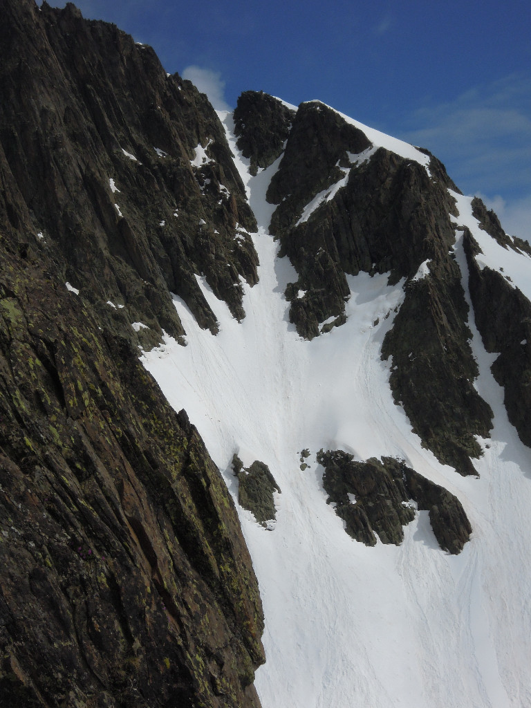 Le joli couloir S de la Pyramide, bien rempli!