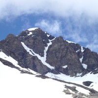 Grande Tête de By, versant SE (en juillet)