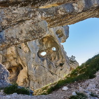 Au travers de l'arche...