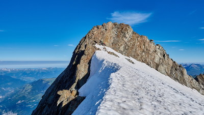 Arrivée sur la crête neigeuse du Grand Bec... Arrivée sur la crête neigeuse du Grand Bec...