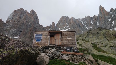 Le refuge dans son écrin