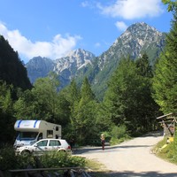 Matkov kot parking space