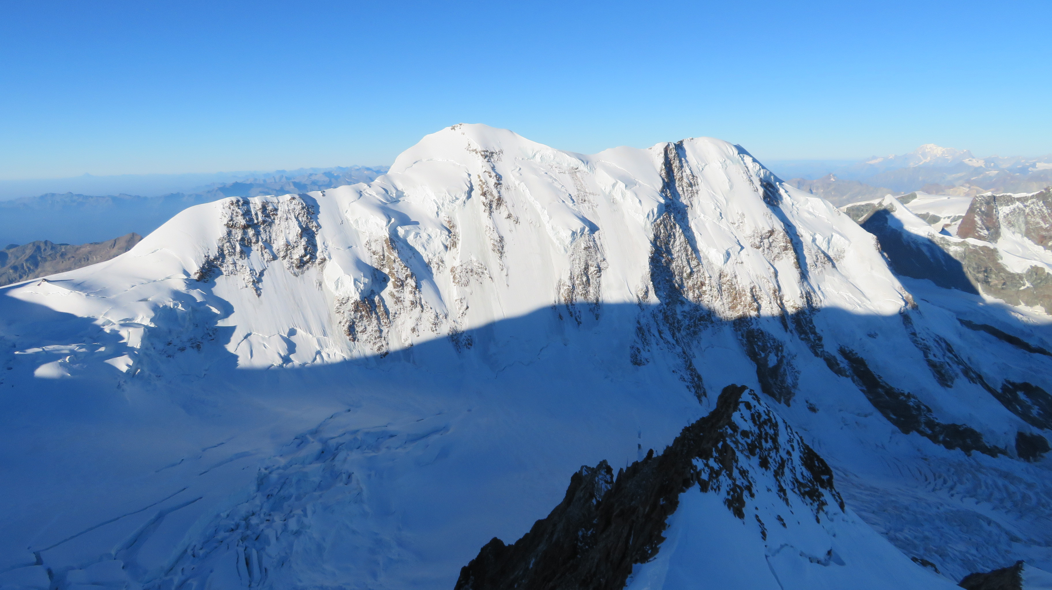 Monte Rosa Punta Dufour dalla Monte Rosa Hutte