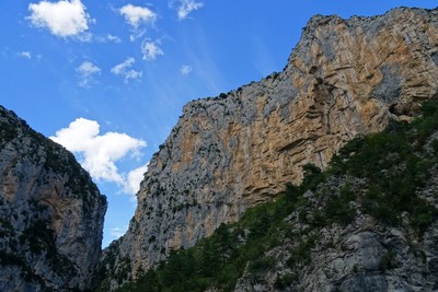 La falaise d'Aiglun La falaise d'Aiglun