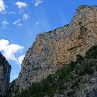 La falaise d'Aiglun