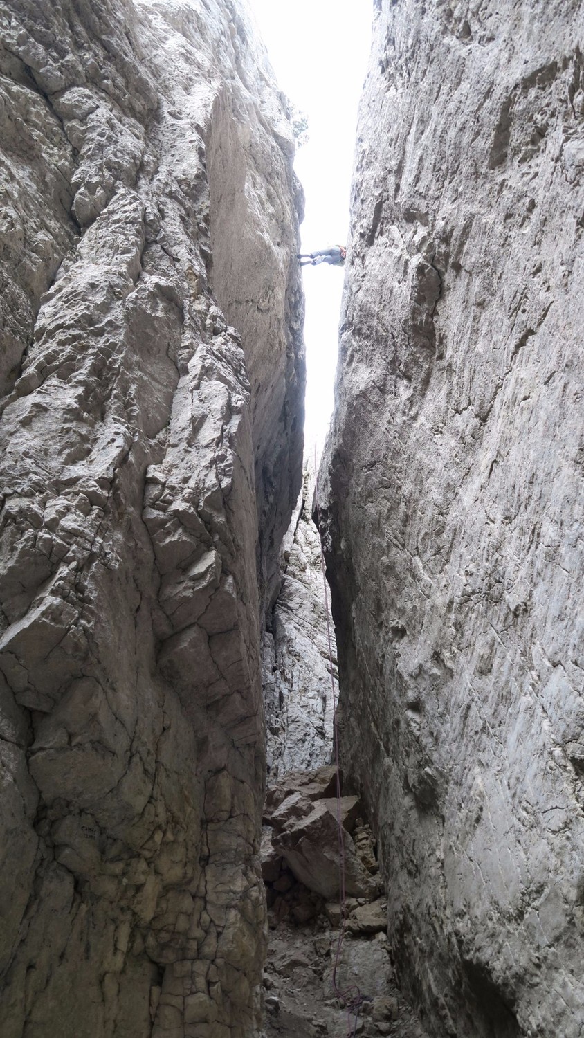Mt Aiguille - Deuxième rappel, penser à se retourner !