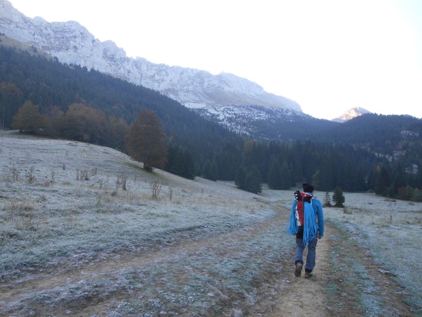 Approche après la bergerie de la Fauge