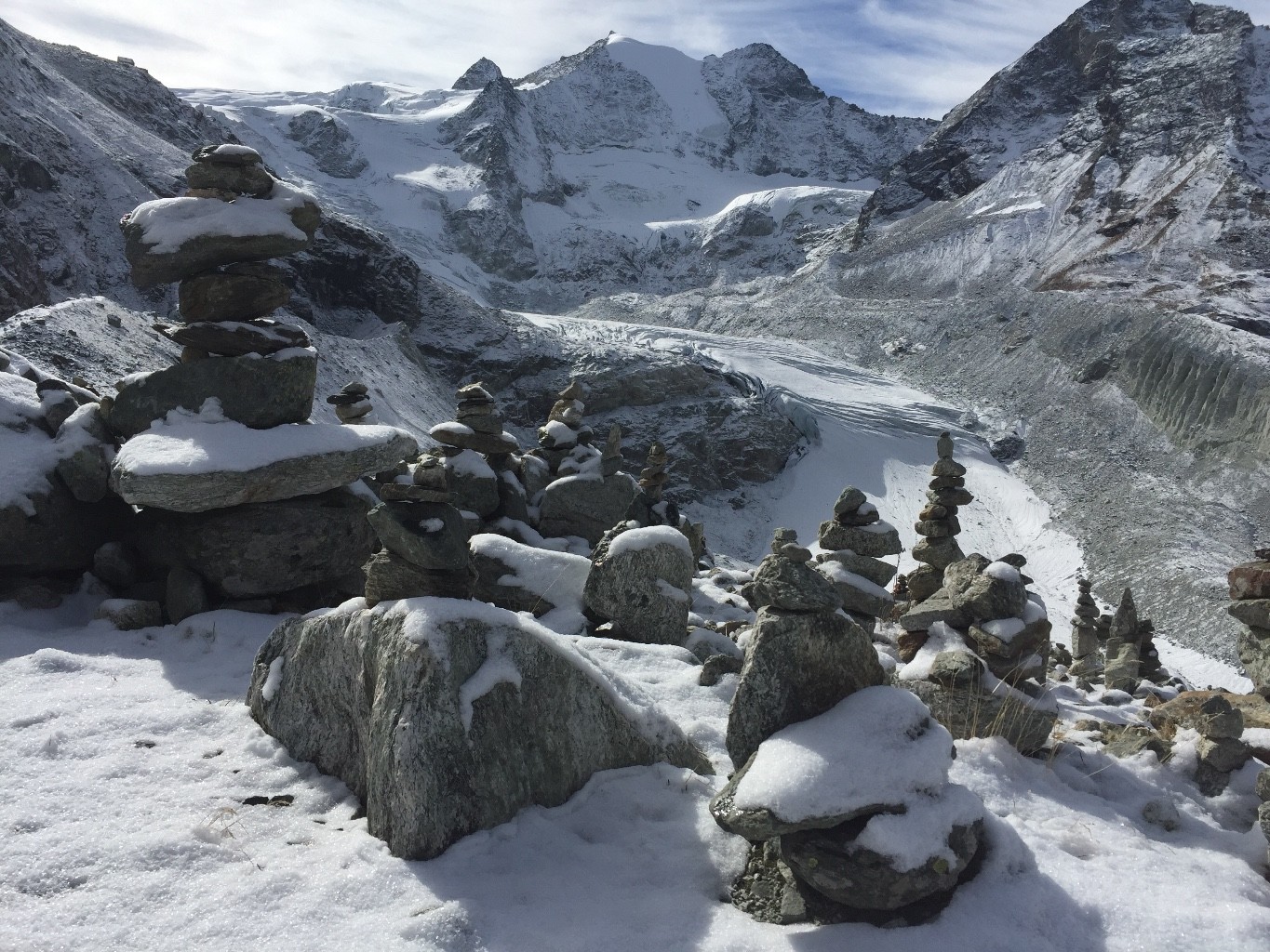 Les cairns sur la morraine