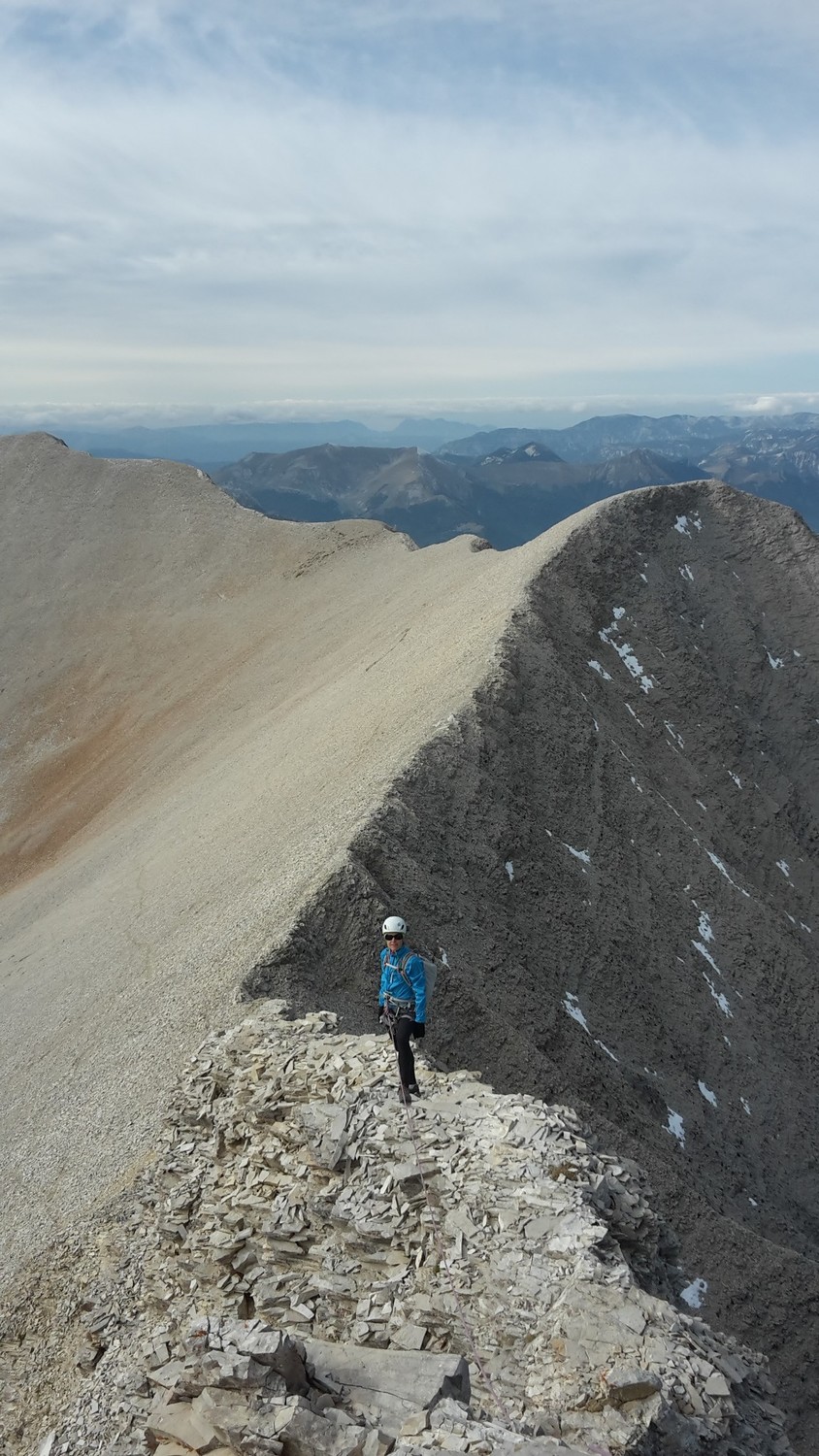 Claire sur l'arête de Malpasset