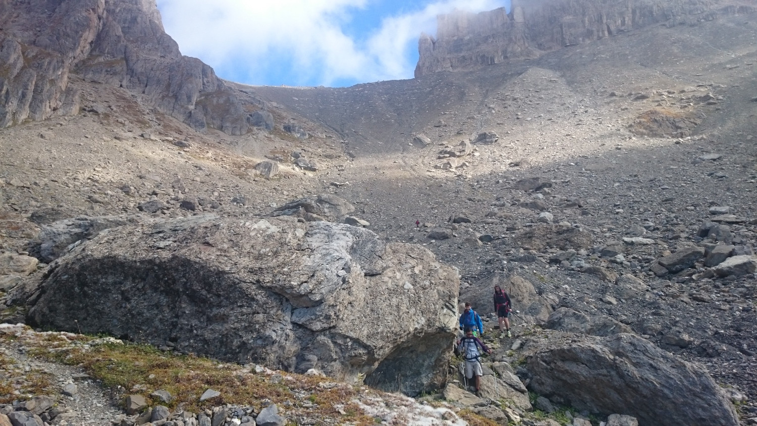 Descente de la brèche de Parozan