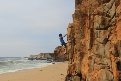 Bouldering session à Panther Beach California Bouldering session à Panther Beach California