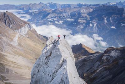 sur l'arête sur l'arête