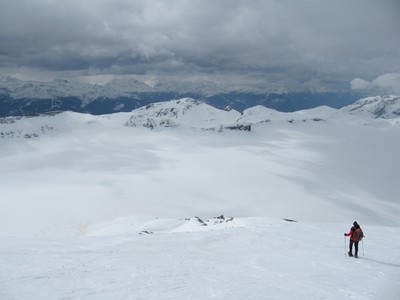 Seul au monde-Glacier de la Plaine Morte Seul au monde-Glacier de la Plaine Morte