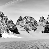 Barre des Ecrins depuis son refuge