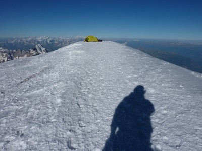 19h, une tente au sommet du Mont-Blanc! 19h, une tente au sommet du Mont-Blanc!
