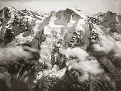 Jungfrau par Edouard Schweitzer (Spelterini) vers 1900 Jungfrau par Edouard Schweitzer (Spelterini) vers 1900