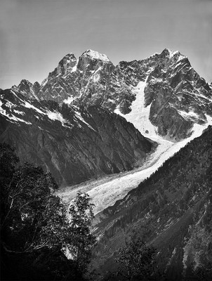 Ushba par Vittorio Sella 1889 Ushba par Vittorio Sella 1889