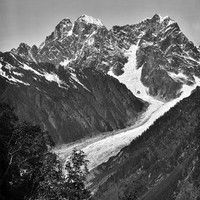 Ushba par Vittorio Sella 1889
