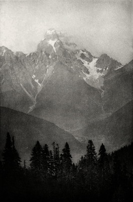 Ushba par Vittorio Sella 1889 Ushba par Vittorio Sella 1889