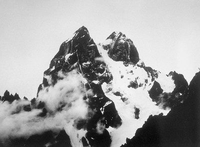 Ushba par Vittorio Sella XIXe Ushba par Vittorio Sella XIXe