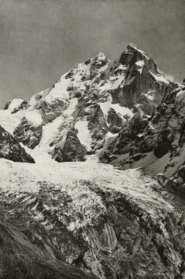 Ushba W par Vittorio Sella 1890 Ushba W par Vittorio Sella 1890