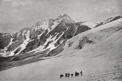 Dongusorum vu du col Nakra par Vittorio Sella 1889 Dongusorum vu du col Nakra par Vittorio Sella 1889
