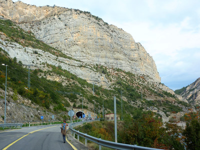 Paret Bucòlica depuis le parking Paret Bucòlica depuis le parking