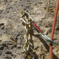 Relais "FIXE" dans chaque voies en "Face Sud" du Schilt.