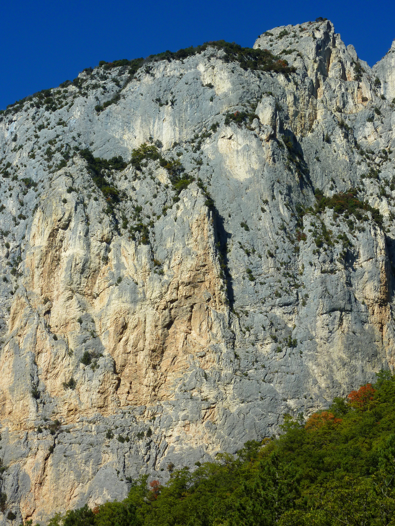 Saoû - Aiguille de la Tour - Face SE