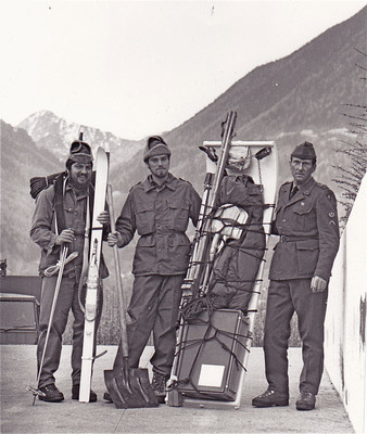 L'armée et les guides L'armée et les guides