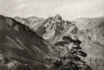 Montagnes calcaires près de Chegem par Vittorio Sella Montagnes calcaires près de Chegem par Vittorio Sella