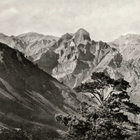 Montagnes calcaires près de Chegem par Vittorio Sella