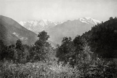 Chkhara S vu de la vallée de Zena par Vittorio Sella Chkhara S vu de la vallée de Zena par Vittorio Sella
