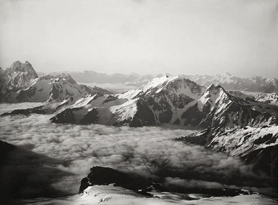 Ushba, Dongusurum, Leila par Vittorio Sella 1899 Ushba, Dongusurum, Leila par Vittorio Sella 1899