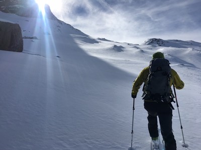 Montée vers Hundshore
